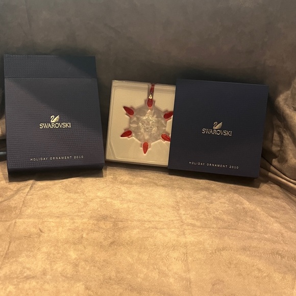 Swarovski 2010 Christmas Ornament LE - Picture 5 of 7